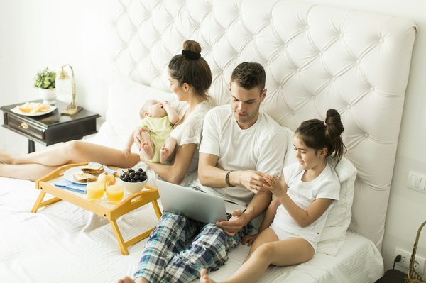 Moments heureux en famille : 10 astuces pour plus de sérénité